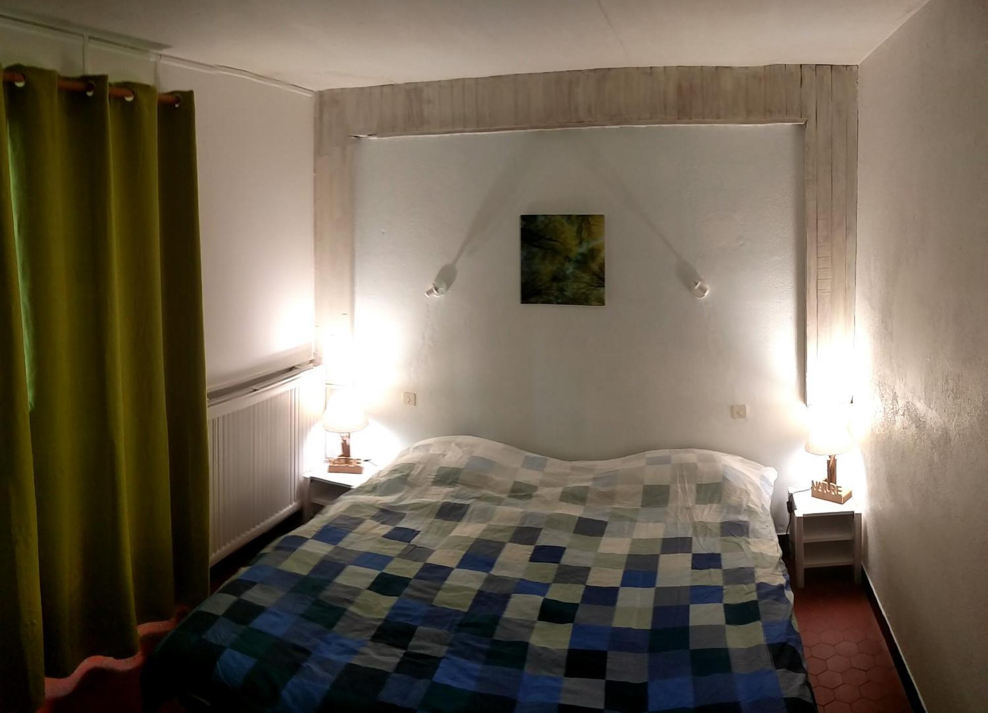 Le Pourquoi Pas Hostel Saint-Lary-Soulan Szoba fotó