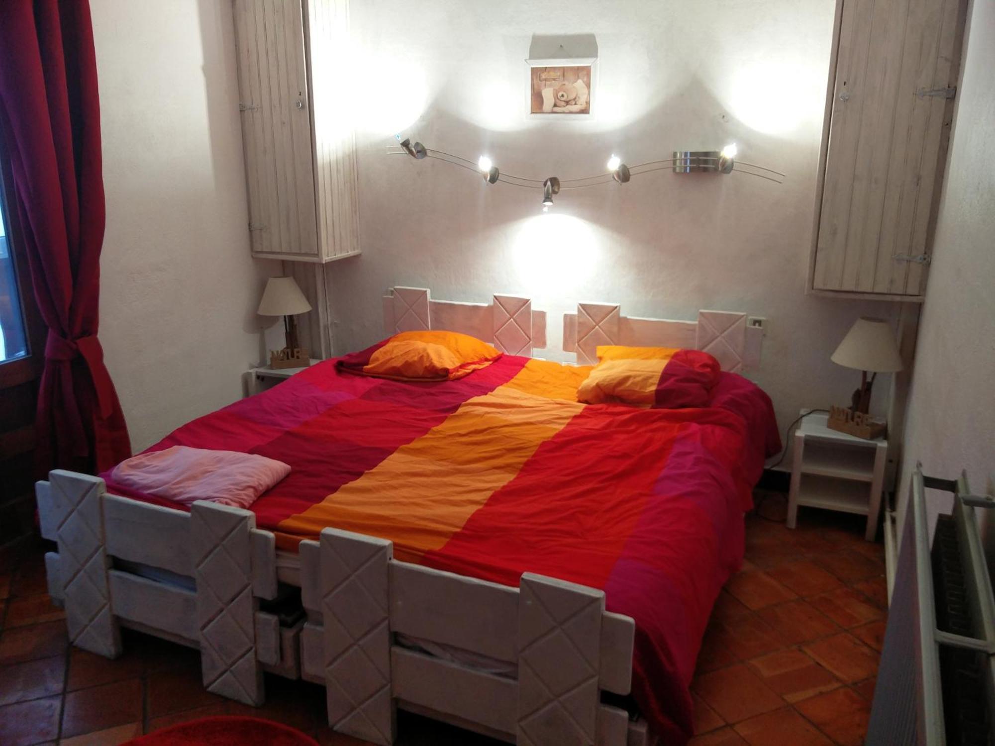 Le Pourquoi Pas Hostel Saint-Lary-Soulan Szoba fotó