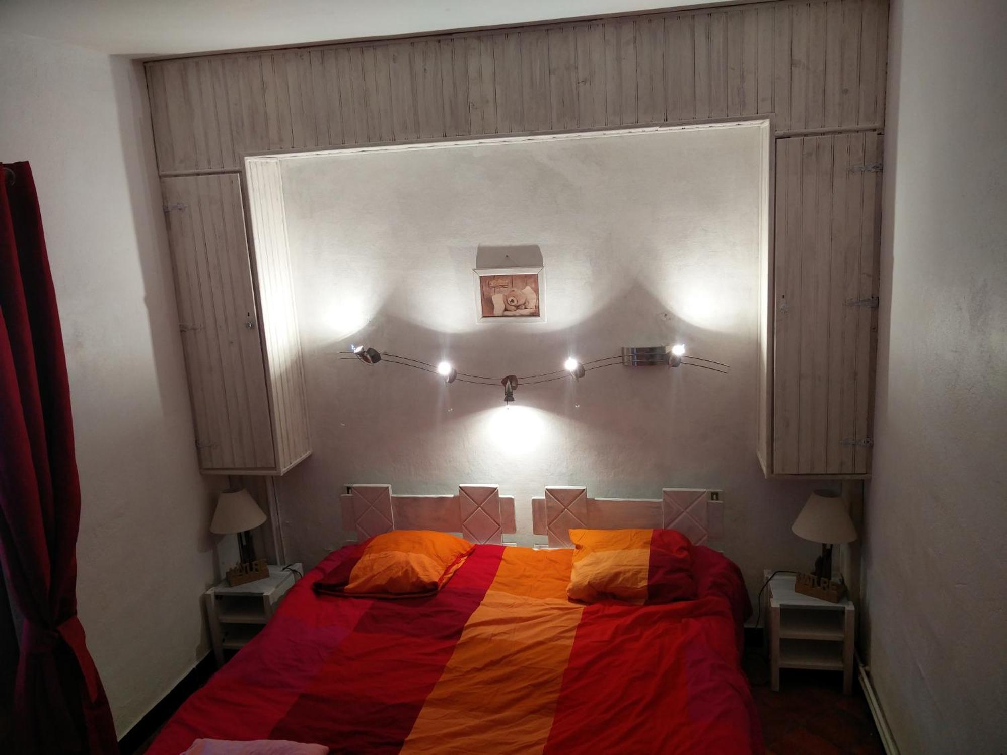 Le Pourquoi Pas Hostel Saint-Lary-Soulan Szoba fotó