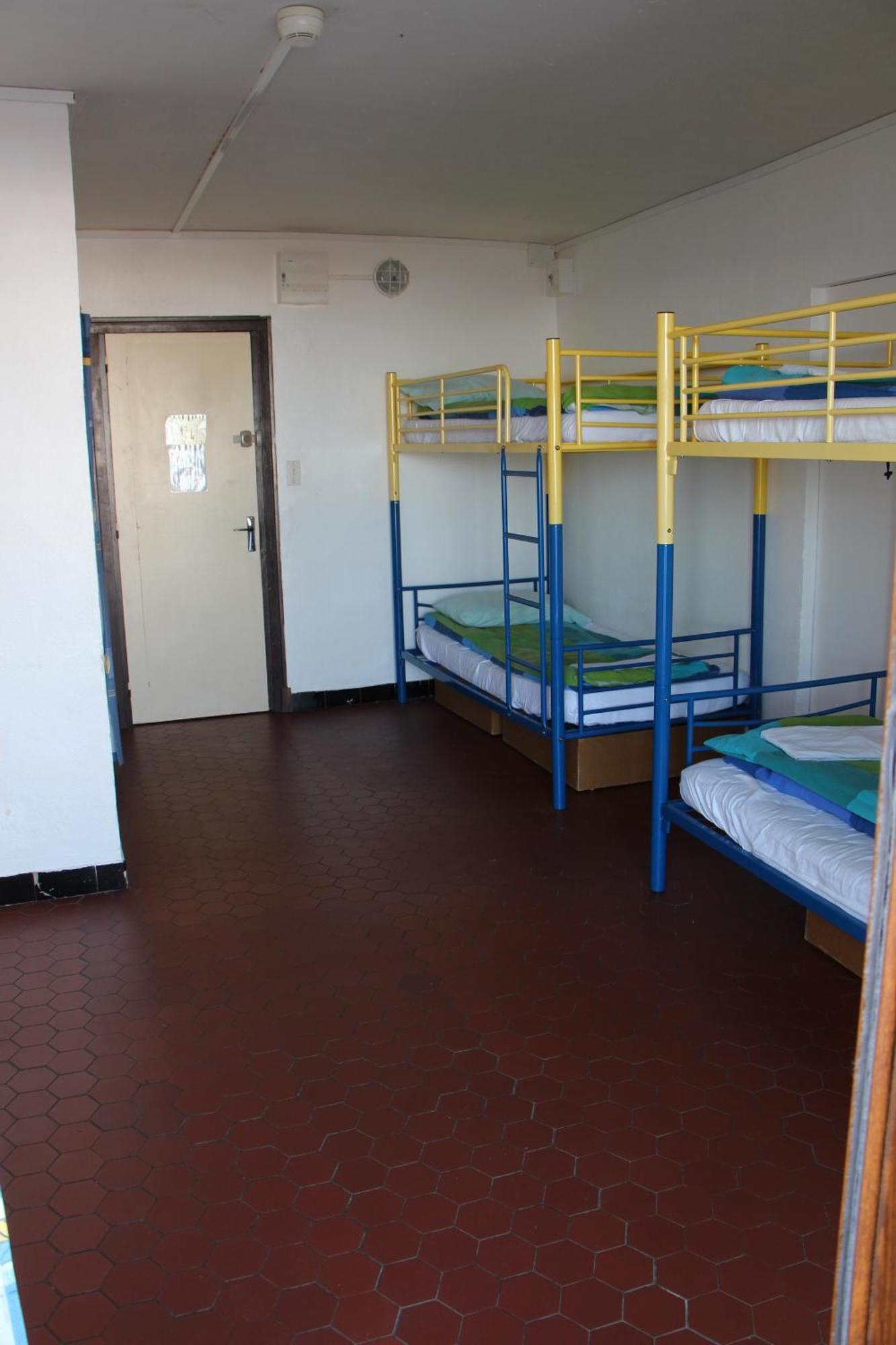 Le Pourquoi Pas Hostel Saint-Lary-Soulan Kültér fotó